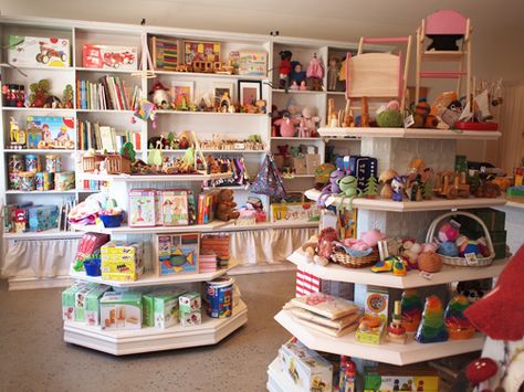 Toy Shop Display Ideas, Toy Store Design Ideas, Toy Shop Ideas, Toy Store Display Ideas, Toy Store Ideas, Toys Store Design, Toy Store Interior Design, Gift Store Design, Toys Shop Design