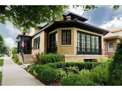 The Ultimate Bungalow - Portage Park Yellow House Black Trim, Blonde Brick House Exterior, Blonde Brick House Exterior Trim Color, Blonde Brick House, Chicago Bungalow Remodel, Yellow Brick House Exterior, Yellow Brick House, Blonde Brick, Yellow Brick Houses