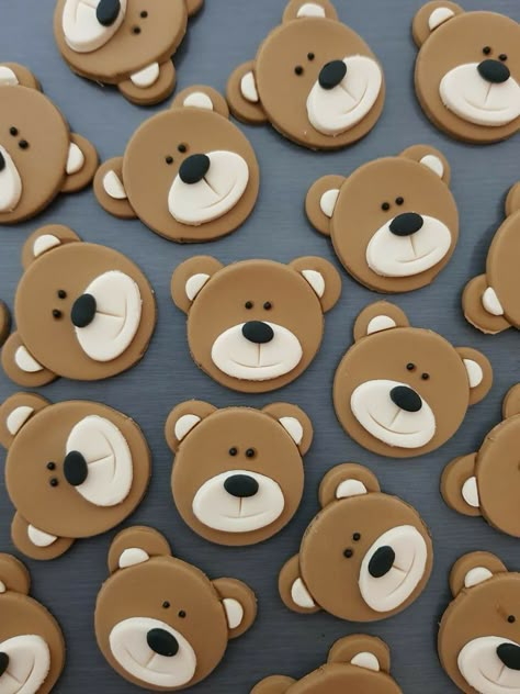 Diy Teddy Bear Birthday Decorations, Teddy Bear Cupcakes Ideas, Teddy Bear Theme Party Decorations, Teddy Bear Cupcake Toppers, Smores Ideas, Cupcake Bear, Baby Bear Birthday Party, Bear Cupcake Toppers, Teddy Bear Birthday Cake