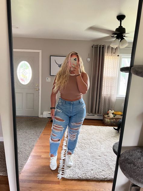 Casual Summer Outfit With Jeans, Outside Summer Concert Outfits, Bigger Girl Outfits, Thick Girlfriend Outfits Summer, Plus Size Summer Outfits Casual, Mom Fits, Boho Winter Outfits, Trendy Mom Outfits, Plus Size Summer Outfits