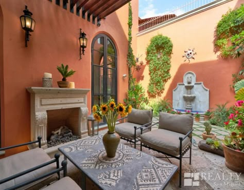 Modern Mexican Design Interior, Hacienda Patio Ideas, Mexican Inspired Sunroom, Mexico Inspired Patio, One Story Mexican Style Homes, Colorful Spanish Decor, Mexican House Decor Modern, Colonial Mexican House, Mexican Interiors Traditional