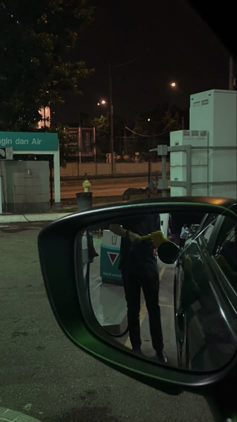 Boyfriend filling gas picture taken through side mirror Aesthetic Mehndi Designs, Lowkey Relationship Pictures, Soft Launching, Facts About Women, Aesthetic Mehndi, Words Aesthetic, Designs Aesthetic, Wallpaper Iphone Aesthetic, Soft Launch