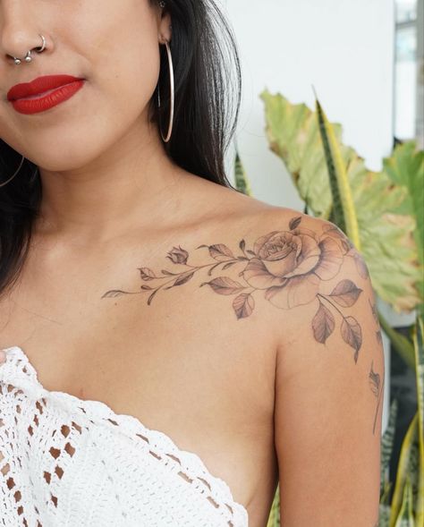 Ivy Rose Tattoo Design, Rose Throne Vine Tattoo, Rose Thorn Tattoo Design, Rose Collar Bone Tattoos For Women, Rose And Ivy Tattoo, Winding Vine Tattoo, Rose Tattoo With Vines, Rose And Vine Tattoo, Rose Vines Tattoo