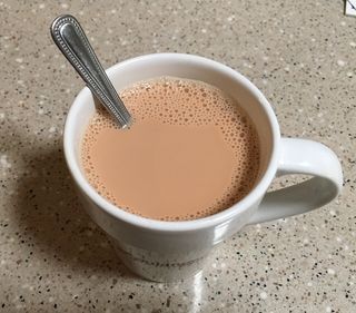 Authentic Hong Kong Style Milk Tea: 4 Steps (with Pictures) Hong Kong Milk Tea Recipe, Scrambled Eggs And Toast, Hong Kong Milk Tea, Tea Cup Image, Milk Tea Recipe, Eggs And Toast, Milk Tea Recipes, Tea Cakes Recipes, Hong Kong Style