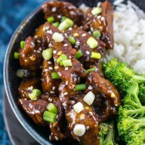 Mongolian Seitan (Vegan Mongolian Beef) - Yup, it's Vegan Seitan Recipe, Homemade Seitan, Vegan Seitan, Seitan Recipes, Vegan Protein Recipes, Mongolian Beef Recipes, Vegan Beef, Vegan Meatballs, High Protein Vegan Recipes