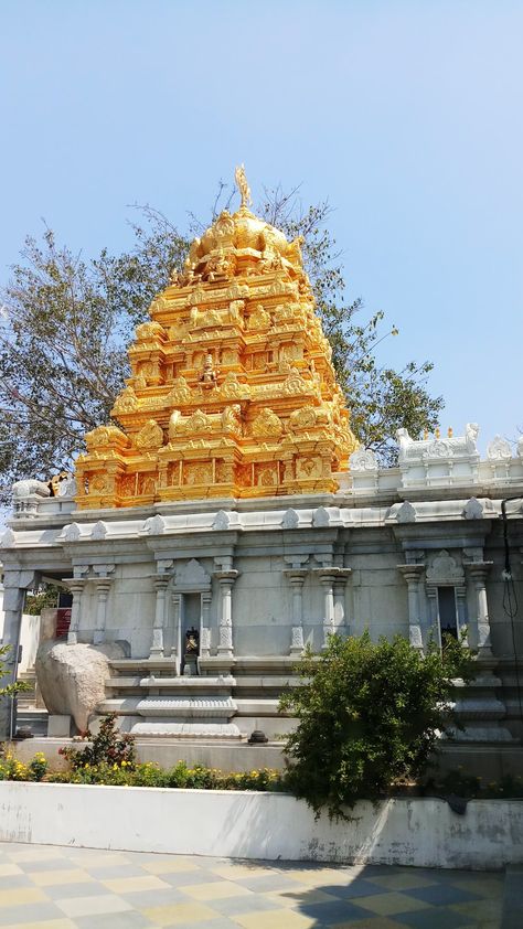 Hyderabad Temples, Devotional Images, Indian Temple Architecture, Hindu Temples, Temple Photography, Shiva Linga, Temple Architecture, Golden Temple, Indian Temple