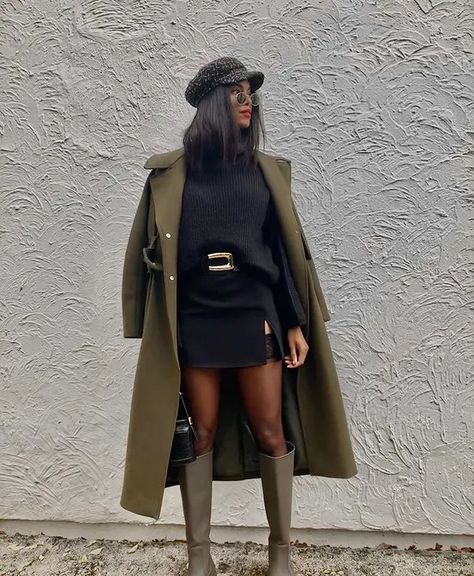 Essentials Dress Outfit, Trendy Winter Outfits 2023 Women, Gray Boots Outfit, Theater Outfit Ideas, Parisian Fall Style, Sweatshirt And Skirt Outfit, Thanksgiving Outfit Ideas For Women, Mini Dress Winter, Cozy Thanksgiving