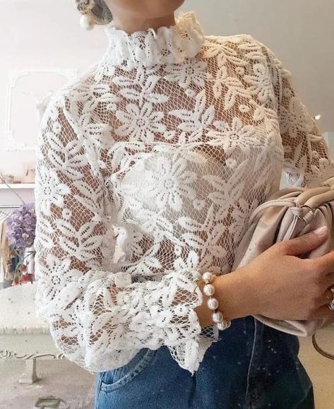 Lace Tops For Women Classy, Lace Blouse Styles, Lace Top Wedding Dress, Lace Dress Outfit, Classy Blouses, Women Lace Blouse, Women Blouses Fashion, Fashion Tops Blouse, Evening Tops