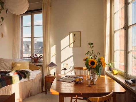 my scandinavian home: A Small Swedish Apartment, Packed With Charm (And Sunlight) Scandinavian Studio Apartment, Colorful Studio, Small Space Inspiration, My Scandinavian Home, Swedish Apartment, Deco Living, Scandinavian Apartment, Beautiful Sunny Day, 1st Apartment