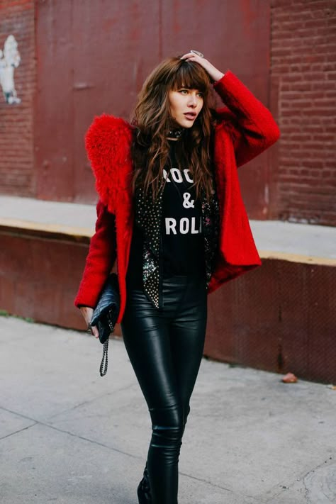 It’s only rock n’ roll, but I like it. A lot. Especially when it comes from Zadig et Voltaire…the epitome of French girl cool. I love visiting the team whenever I’m in Paris. Everyone’s got their perf Glam Rock Style, Rocker Chic Style, Natalie Off Duty, Rock Style Outfits, Rock And Roll Fashion, Outfit Tips, Girl Cool, Festival Chic, Rock N Roll Style