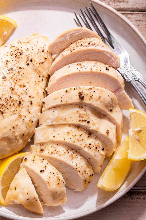 Say goodbye to dry chicken breasts forever. With this recipe, you’ll learn the secret to getting the juiciest oven baked chicken breasts, every time. While Chicken, Cooked Chicken Temperature, Juiciest Chicken, Easy Chicken Enchilada Casserole, Baked Chicken Breasts, Juicy Baked Chicken, Oven Baked Chicken Breasts, Oven Baked Chicken, Baked Chicken Breast