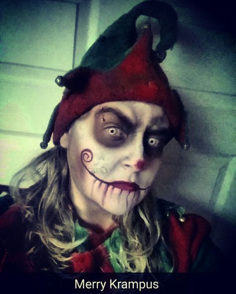 Evil Elf. Krampus little helper Scary Christmas Costume, Scary Elf Makeup, Evil Elf Makeup, Evil Christmas Elf, Scary Christmas Makeup, Buttercup Makeup, Haunted Makeup, Makeup Prompts, Clown Photography