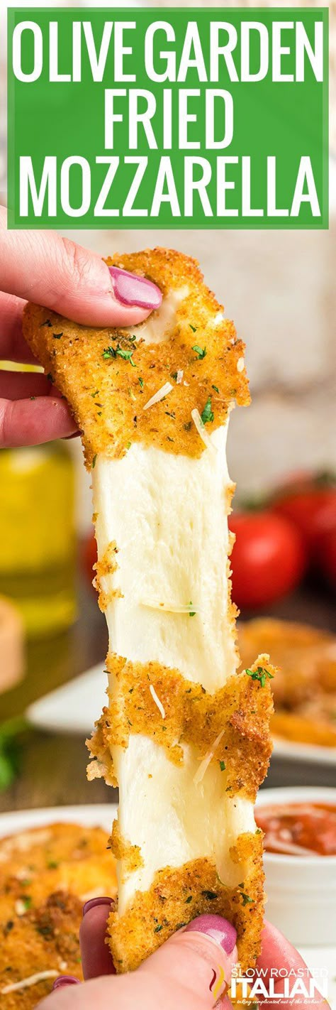 Mozerella Recipes, Homemade Mozzarella Sticks, Fried Mozzarella, Mozzarella Sticks Recipe, Slow Roasted Italian, Copycat Recipes Olive Garden, Olive Garden Copycat, Olive Garden Recipes, Easy Foods