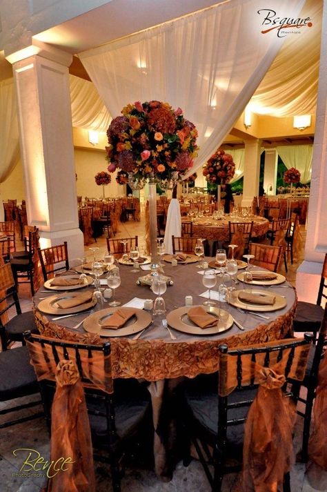 Brown Wedding Decor, Brown Wedding Themes, Orange Wedding Themes, Wedding Theme Color Schemes, Orange Wedding Colors, Fall Wedding Color Schemes, Rusting Wedding, Burnt Orange Weddings, Emerald Green Weddings