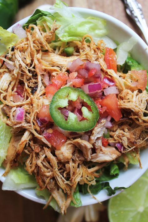 Smoky Chicken Carnitas Bowl (Whole30 + GF) – The Mad Kitchen Carnitas Bowls, Carnitas Bowl, Chicken Carnitas, Protein Bowl, Whole30 Chicken, Carnitas Recipe, Whole 30 Diet, Chicken Bowl, Savory Chicken