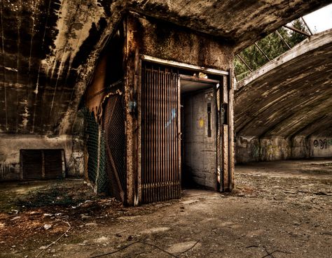 Elevator by stengchen on DeviantArt Abandoned Elevator, Secret Elevator, Creepy Elevator, Amazing Maze, Dark Holes, Abandoned Prisons, Spooky Places, Building Structure, Environmental Design