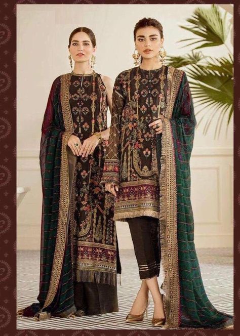 Pakistani Salwar Kameez Designs, Kameez Designs, Gaun Fashion, Pakistani Fashion Party Wear, Pakistani Fancy Dresses, Pakistani Salwar Kameez, Chiffon Collection, Embroidered Chiffon, Salwar Kameez Designs