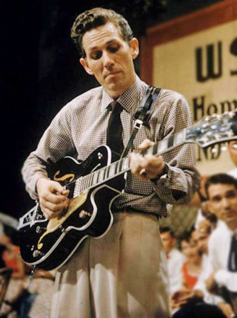 Chet Atkins, Best Guitarist, Country Music Artists, Jazz Guitar, Rock N’roll, Country Music Stars, Country Music Singers, Country Artists, Guitar Hero