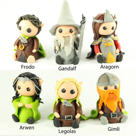 Lotr Polymer Clay, Clay Lord Of The Rings, Lord Of The Rings Polymer Clay, Lord Of The Rings Cake, Homemade Rings, Make Your Own Clay, Hobbit Party, Clay Things, Geek Crafts