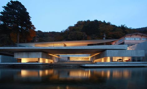 Brutalist Japanese Lake House Architecture Unique, Concrete Interiors, Water House, Concrete House, Brutalist Architecture, Modern Staircase, Good House, Staircase Design, Modern Exterior