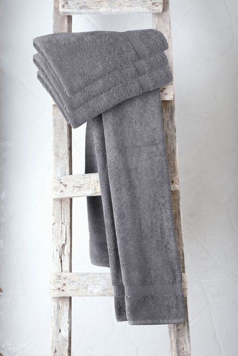 Holdenville Bath Towel Grey Bath Towels, Grey Baths, Soft Bath Towels, Fluffy Towels, Bath Towels Luxury, Cotton Beach Towel, Turkish Cotton Towels, Cotton Hand Towels, Cotton Bath Towels