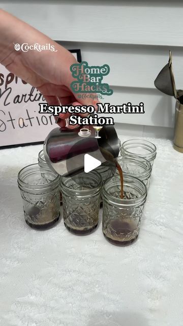 Cocktails (21+ to follow) on Instagram: "Grab your besties for a night in!✨☕ This espresso martini station is real life dream!🤤🍸🤎 Link for mason jars is in our bio!😍 @cocktails may earn commission through links in our socials! Inspo: @katyiwanksi 🫶 #espresso #martini #espressomartini #station #espressomartinistation #martinibar #espressomartinibar #fun #cute #cocktail #cocktailnight #love #yummy #delicious #drink #idea #inspo #vodka #coffee #coffeelovers #cute #fyp" Espresso Martini Bar Set Up, Espresso Martini Station, Espresso Martini Bar Wedding, Espresso Martini Bridal Shower Theme, Tini Bit Older Decor Espresso, Espresso Martini Party, Drink Station Ideas Party, Martini Bar Wedding, Martini Station