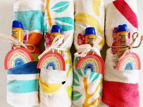 Cute and fun summer goodies. Beach towel, sunscreen, and target gift card. Beach Towel Gift Ideas, Teachers Gift Ideas, Target Gift Card, Beach Towel Gift, Target Gift Cards, Gift Diy, Summer Gift, Pool Towels, Fun Summer