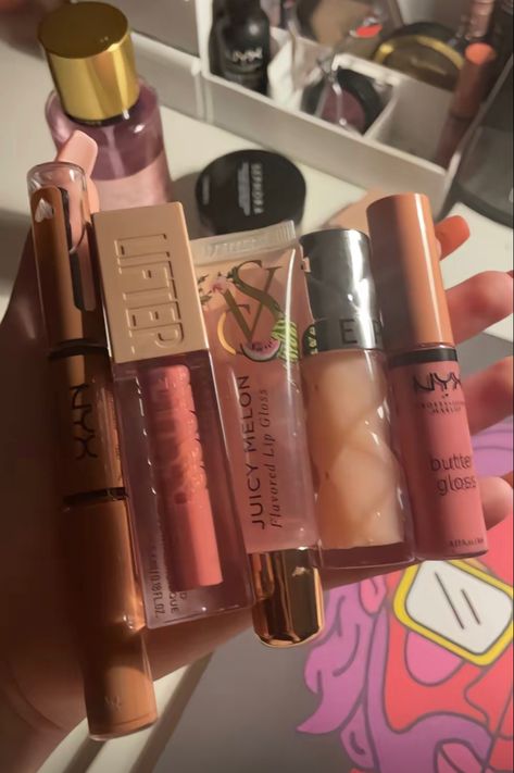 Lipgloss Collection, Collection Aesthetic, Makeup Accesories, Makeup Is Life, Lip Gloss Collection, Lip Cosmetics, Fancy Makeup, Makeup Clothes, Lip Glosses