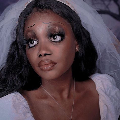 Halloween Makeup Ideas Easy, Corpse Bride Cosplay, Werewolf Makeup, Pretty Halloween Makeup, Corpse Bride Makeup, Halloween Bride Costumes, Trending In 2023, Easy Halloween Makeup, Emily Corpse Bride