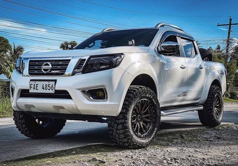 Np 300 Frontier, Nissan Navara 4x4, Nissan Np300, Nissan Trucks, Custom Pickup Trucks, Trucking Life, 4x4 Off Road, Nissan Navara, Nissan Frontier