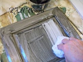 PJH Designs Hand Painted Antique Furniture: Kitchen Remodel: DIY Distressed Vintage Cabinets Old Kitchen Remodel, Distressed Kitchen Cabinets, Kitchen Remodel Checklist, Vintage Kitchen Remodel, Distressed Kitchen, Ikea Kitchen Remodel, Simple Kitchen Remodel, Painting Antique Furniture, Galley Kitchen Remodel