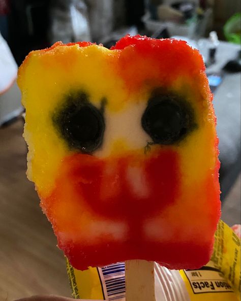 Spongebob Popsicle, Spongebob Ice Cream, Cursed Spongebob, Curse Images, Among Us In Real Life, Ice Scream, Ice Lolly, Childhood Nostalgia, Silly Animals