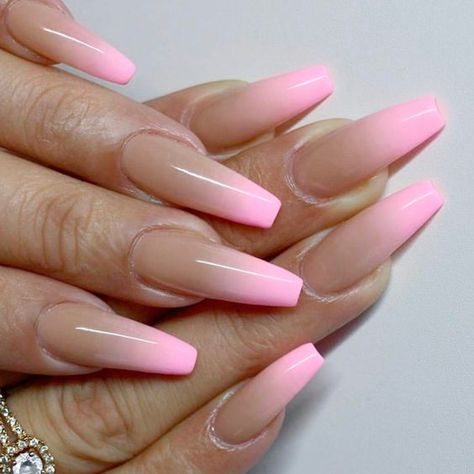 Wonderful Ombre Nail Designs for Your Inspiration ★ See more: https://naildesignsjournal.com/ombre-nail-designs-inspiration/ #nails Ombre Nail Art Designs, Unghie Sfumate, Stiletto Nail Art, Pink Ombre Nails, Ombre Nail, Ombre Acrylic Nails, Ombre Nail Designs, Nail Art Ombre, Summer Acrylic Nails