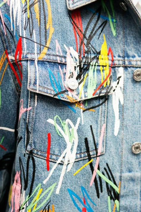 Denim Art, Painted Jeans, Denim Diy, Painted Denim, Painted Clothes, Prom Pictures, Denim Trends, Dress Clothes, Trend Fashion