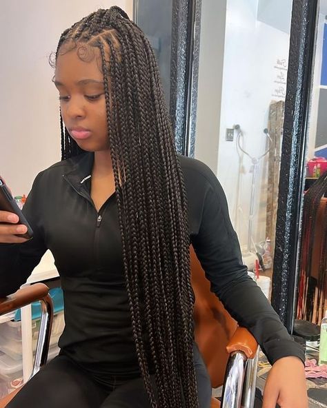 #follow #braids #hair #hairgoals #hairstyles #beautyblog #blogging #blog #blogger Stitch Braid Buns With Curls, Small Knotless, Pregnancy Pictures, Black Ponytail Hairstyles, Outfit Classy, Cute Box Braids Hairstyles, Quick Braided Hairstyles, Protective Hairstyles Braids, Pretty Braided Hairstyles