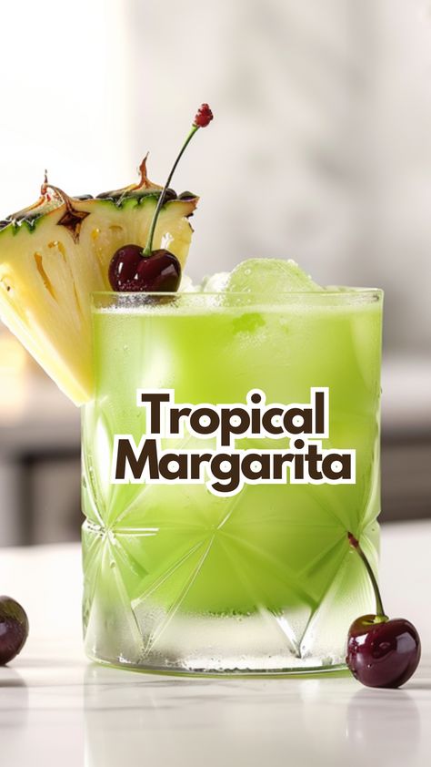 Reposado Tequila Cocktails, Margarita Ideas, Patron Drinks, Tequila Pineapple, Tropical Margarita, Bartender Drinks Recipes, Bartender Drinks, Cocktail Drinks Alcoholic, Yummy Alcoholic Drinks