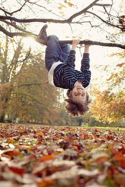 Boys Playing, Nature Kids, Fall Pictures, Kids Portraits, Photo Reference, Tahiti, Children Photography, Upside Down, Pose Reference