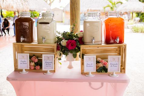 Mesa de aguas frescas wedding outdoor refresments Aguas Frescas Bar Wedding, Agua Fresca Bar Wedding, Legal Wedding, Home Bakery Business, Coffee Cart, Agua Fresca, Coffee Carts, Drink Station, Home Bakery