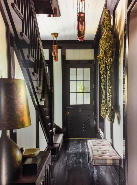 Black Trim Interior Old House, High Gloss Black Trim, Black Trim With Wallpaper, Green Room Black Trim, Brown Walls Black Trim, Dark Green Walls Black Trim, Painting Trim Black, Beige Walls Black Trim, Moody Stairs