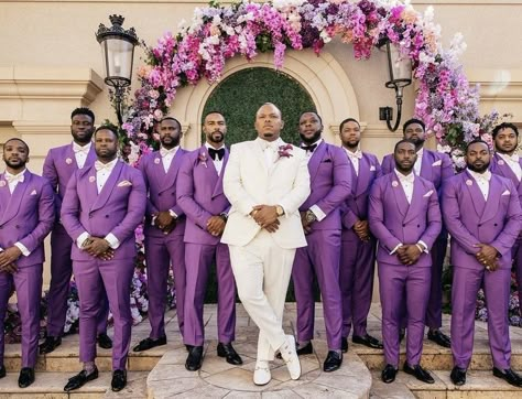 Actress Naturi Naughton Ties The Knot To Xavier Lewis In Atlanta Lilac Wedding Colors, Lilac Wedding Themes, Naturi Naughton, Purple Wedding Reception, Beach Wedding Groom, Lavender Wedding Theme, Rings Proposal, Purple And Gold Wedding, Wedding Dinner Party