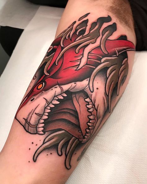 Daniele Mazza NeoTraditional on Instagram: “#ink #inked #tattoo #tattoos #tattoosnob #neotrad #neotradeu #neotraditionalspain #inkedmag #neotradi #neotraditionaltattoo #shark…” Shark Meme, Traditional Shark Tattoo, Japanese Leg Tattoo, Tattoo Dark, Hp Tattoo, Neotraditional Tattoo, Shark Tattoo, Traditional Tattoo Sleeve, Bear Tattoos