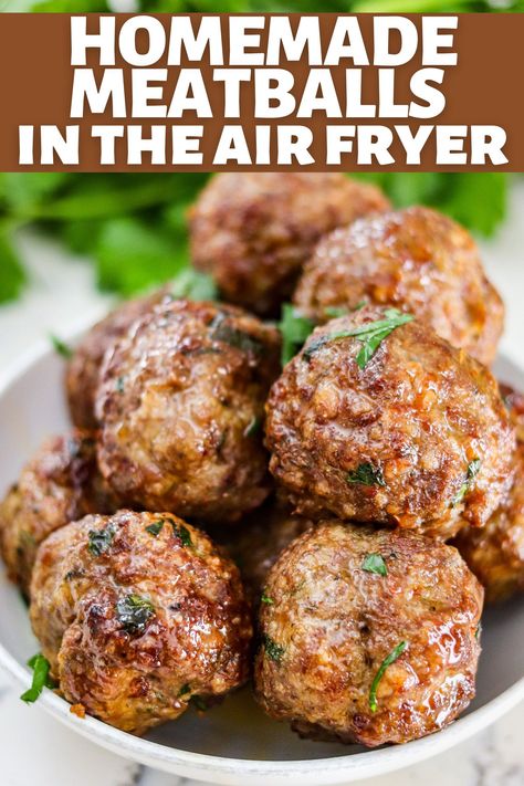 With only a handful of fresh ingredients, these air fryer meatballs are done in 20 minutes! Super juicy and delicious, these are the best meatballs! Air Fryer Meatballs, Cooking Frozen Meatballs, Vegetable Pasta Bake, Cheesy Pasta Bake, Best Meatballs, The Slow Roasted Italian, Homemade Meatballs, Homemade Marinara, Roasted Asparagus