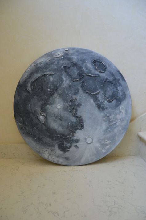 Circular Canvas, Moon Painting, White Acrylic Paint, Southern Italy, Art Academy, White Acrylics, Art Studies, Moon, Acrylic Painting