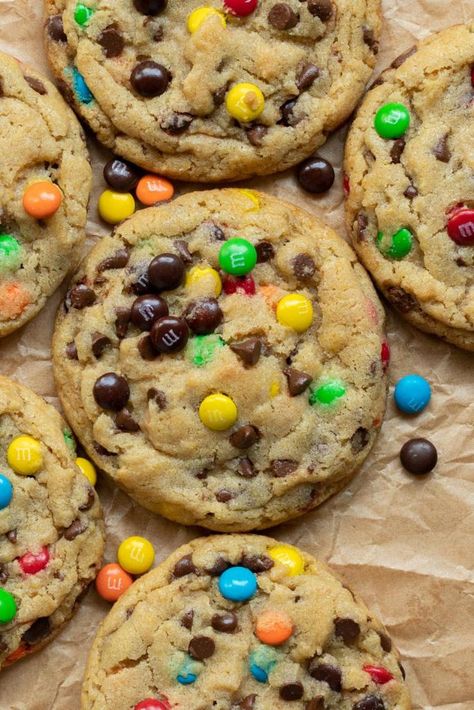 Peanut M&m Cookies, Mini M&m Cookies, M And M Cookies, Milk And Cookies, M&m Cookies, Cookie Aesthetic, Cookies Aesthetic, Bakery Kitchen, M M Cookies