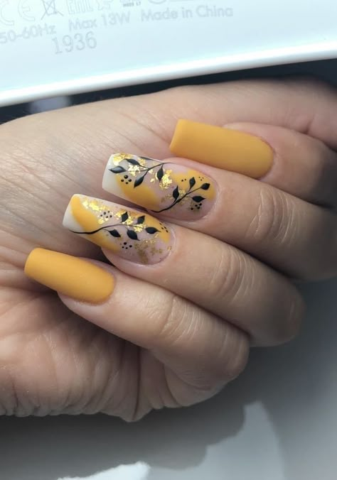 Foil Nail Art, Lace Nails, Cute Nail Art Designs, Dope Nail Designs, Uñas Acrilicas, Yellow Nails, Luxury Nails, Floral Nails, Fancy Nails