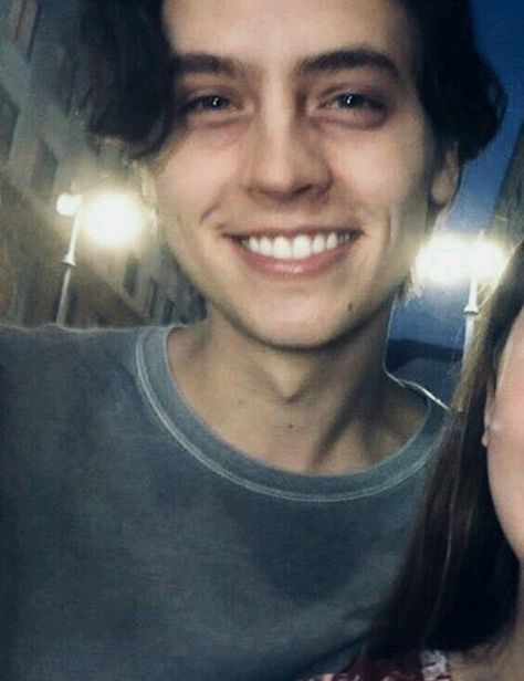 Cole Sprouse Cute, Cole Sprouse Lockscreen, Cole Sprouse Aesthetic, Cole Sprouse Wallpaper, Cole Spouse, Cole Sprouse Jughead, Cole M Sprouse, Riverdale Cole Sprouse, Dylan And Cole