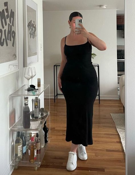 Midsize Cocktail Outfit, Mid Size Black Women Outfits, Midsize Black Dress, Black Outfit Midsize, Mid Size Outfits Night Out, Midsize Baddie Outfits, Midsize Dress Outfit, Going Out Outfits Plus Size, Plus Size Baddie Outfits Casual