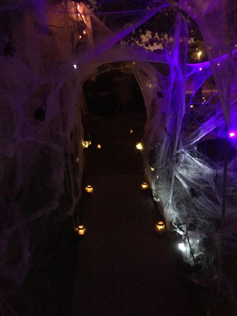 Haunted Homecoming Theme, Haunted Masquerade Party, Haunted House Themes, Garage Halloween Party, Porta Halloween, Halloween Birthday Party Decorations, Haunted House Halloween Party, Halloween Dance, Halloween House Party