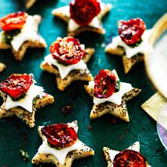 Parmesan shortbreads with mozzarella, cherry tomatoes and pesto - Sainsbury's Magazine Christmas Nibbles, Christmas Canapes, Christmas Starters, Christmas Afternoon Tea, Canapes Recipes, Christmas Buffet, New Year's Food, Christmas Lunch, Xmas Food