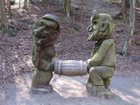 A Story in Sculptures: How and Why the Curonian Spit was Created according to Lithuanian Folklore Baltic States, Vacation Home Rentals, Folk Tales, Baltic Sea, Beach Houses, The Hill, Wood Sculpture, Lithuania, Scandinavia